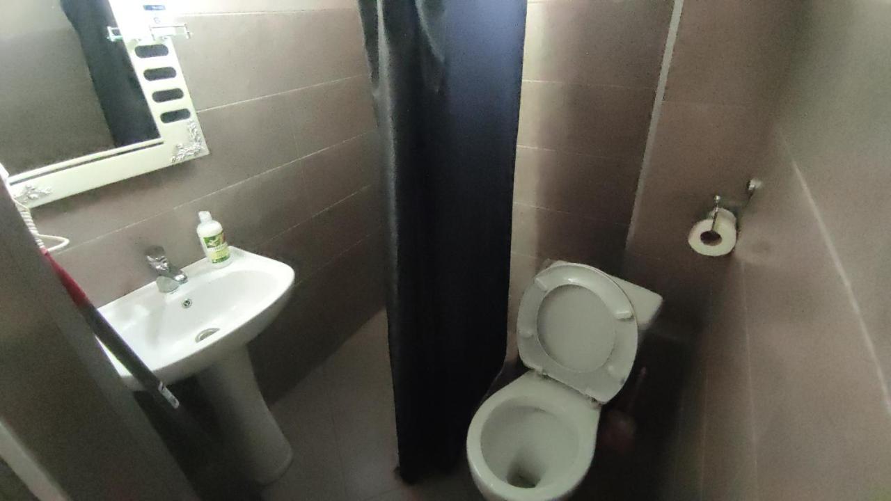 Femily Hotel In Batumi Mareti Str 2 Extérieur photo