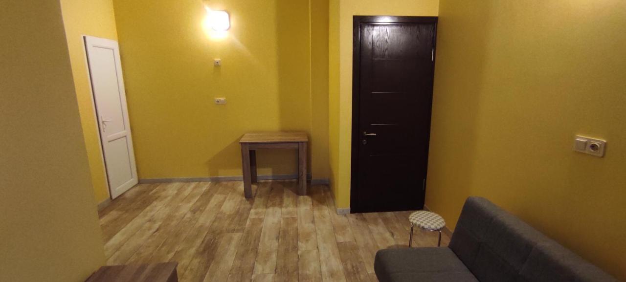 Femily Hotel In Batumi Mareti Str 2 Extérieur photo