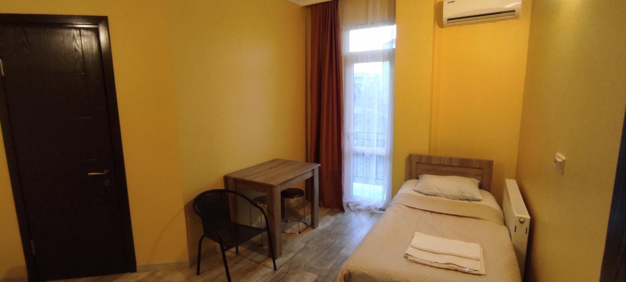 Femily Hotel In Batumi Mareti Str 2 Extérieur photo